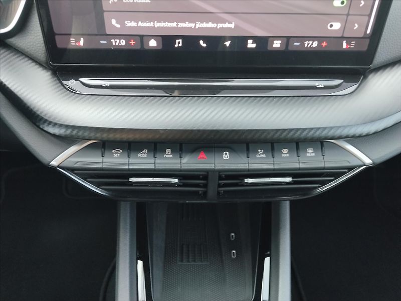 Škoda Octavia 2,0   2,0 TDI 110 KW DSG SPORT - fotka 16 z 36