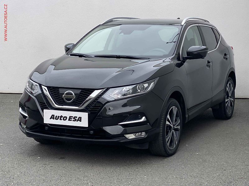 Nissan Qashqai (2018) 1.2 DIG-T, Panor, navi - fotka 3 z 17
