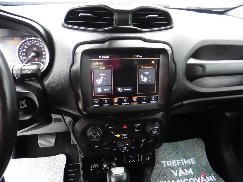 Jeep Renegade 2.0 Mjt 140k Limited 4WD - fotka 13 z 23