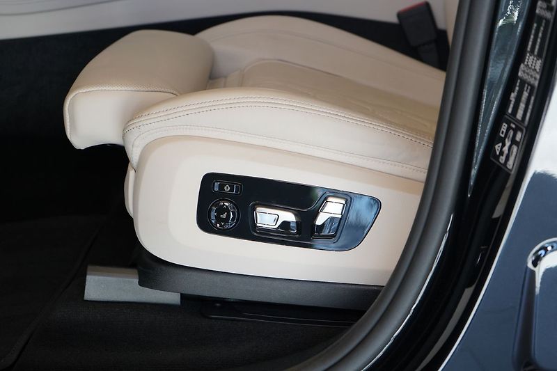 BMW X7 40d xDrive, Nezávislé, Tažné - fotka 23 z 49