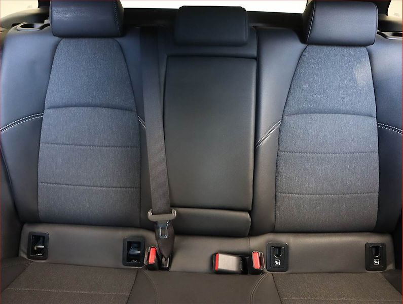 Toyota Corolla (2021) Comfort 1.8 Hybrid - fotka 10 z 22