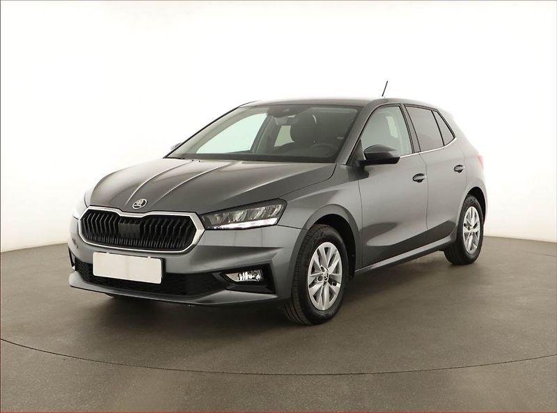Škoda Fabia (2024) 1.0 TSI, Top Selection, FullLe - fotka 2 z 13