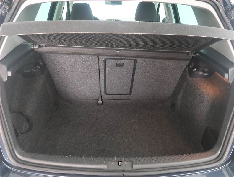 Volkswagen Golf (2010) 1.2 TSI, Tempomat - fotka 13 z 14