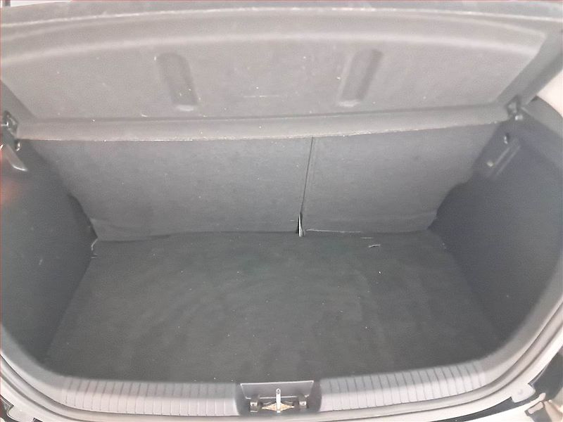 Hyundai i20 (2012) 1.2 - fotka 13 z 14
