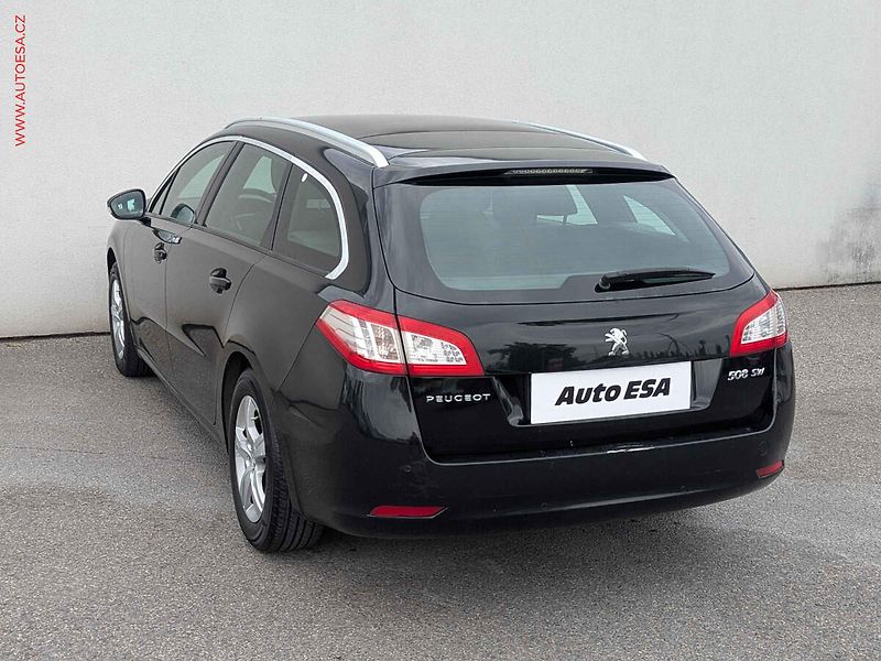 Peugeot 508 (2013) 1.6 eHDi, AT - fotka 6 z 13
