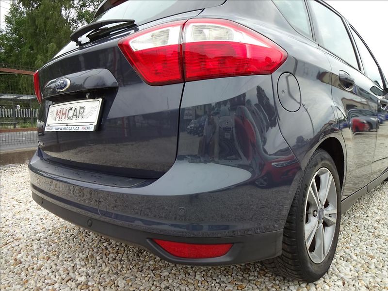 Ford C-MAX 2,0 TDCi 103kW AUTOMAT - fotka 14 z 47