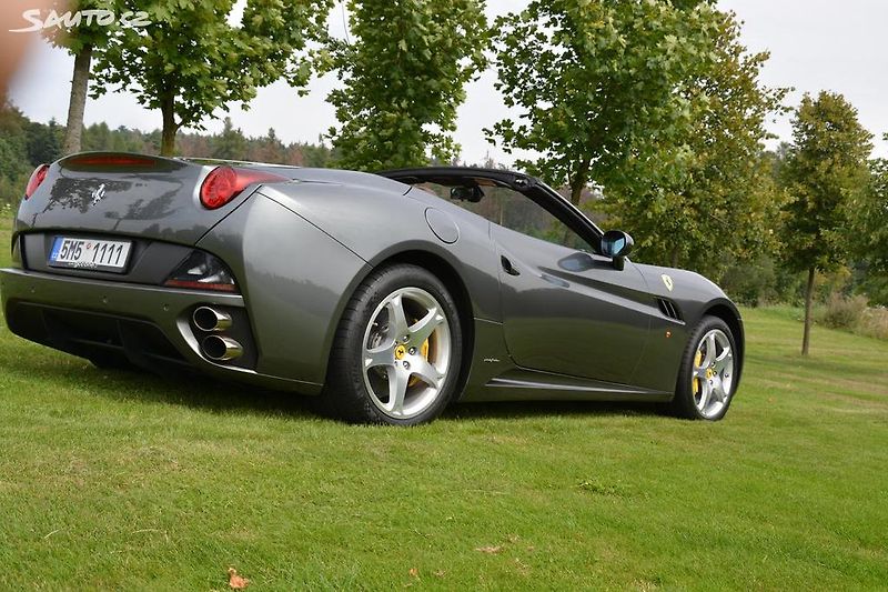 Ferrari California (2011) Top Podepsaná KIMI RAIKKONEN - fotka 9 z 48