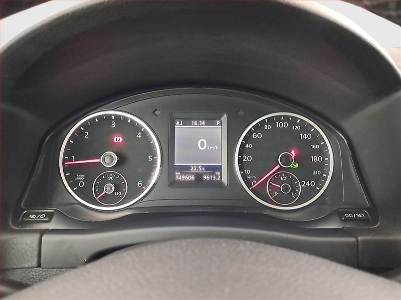 Volkswagen Tiguan (2013) 2.0 TDI, 4X4, Automat - fotka 11 z 19