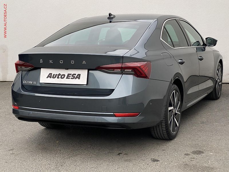 Škoda Octavia (2021) 1.5 TSi, Style, kůže, navi, - fotka 4 z 23