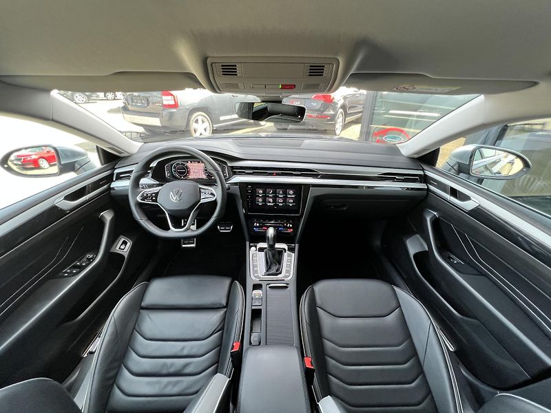 Volkswagen Arteon 2.0TDi 147kW 4x4 1.MAJ DPH - fotka 21 z 49