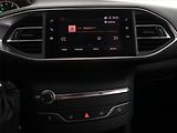 Peugeot 308 (2019) GT Line 1.2 PureTech - náhled 12