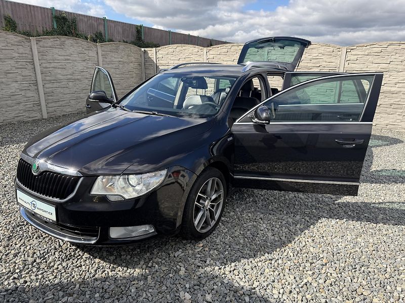 Škoda Superb 2.0TDi 170PS 6R 4x4 0% KOROZE! - fotka 139 z 157