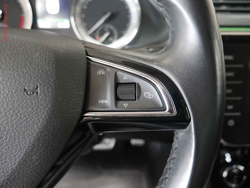 Škoda Superb (2020) 2.0 TDI 4x4, Scout, DSG, LED - fotka 19 z 24