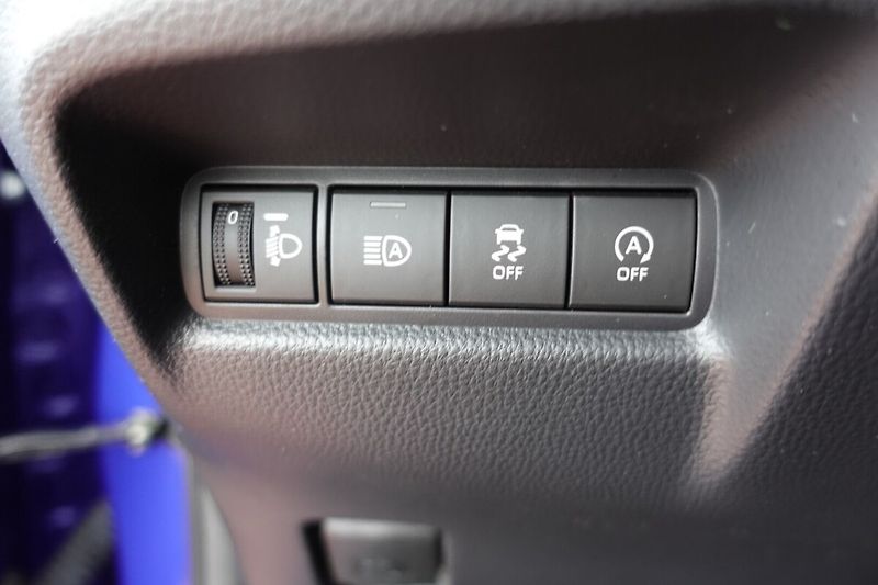 Toyota Aygo 1.0L - 1 CVT Executive - fotka 18 z 30