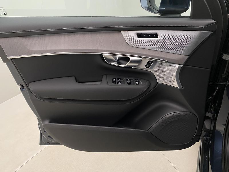Volvo XC90 (2026) T8 AWD Plug-in BRIGHT ULTRA - fotka 7 z 75