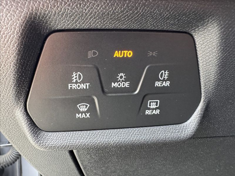 Cupra Formentor 2,0 TSI 140kW DSG 4Drive ČR - fotka 23 z 50