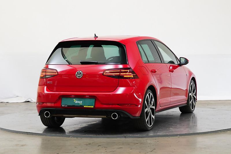Volkswagen Golf - fotka 3 z 6