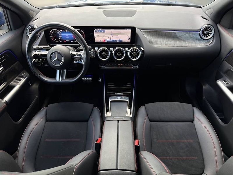 Mercedes-Benz GLA (2024) 200 d 4M - fotka 12 z 28