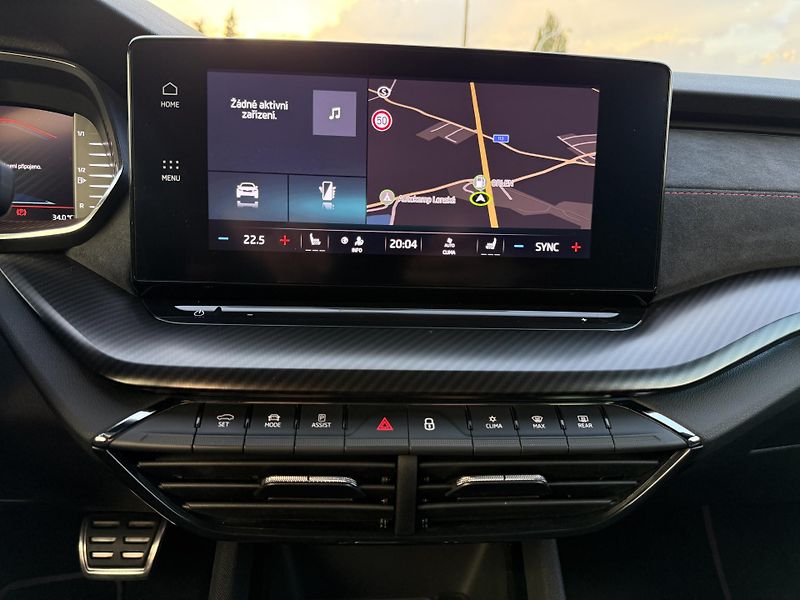 Škoda Octavia 2.0TSi RS 180kW DSG CANTON - fotka 12 z 26