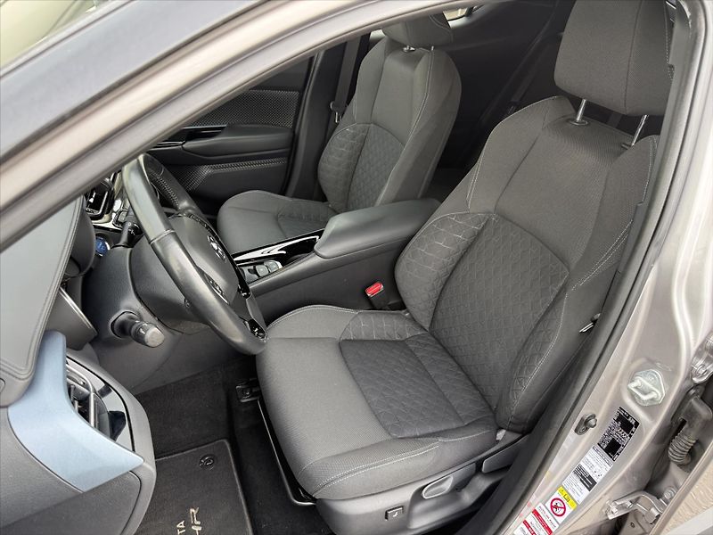 Toyota C-HR 1,8 Style - fotka 9 z 19