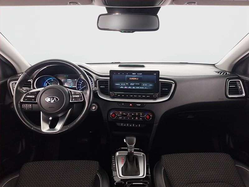 Kia XCeed (2020) Plug-in-Hybrid - fotka 8 z 23