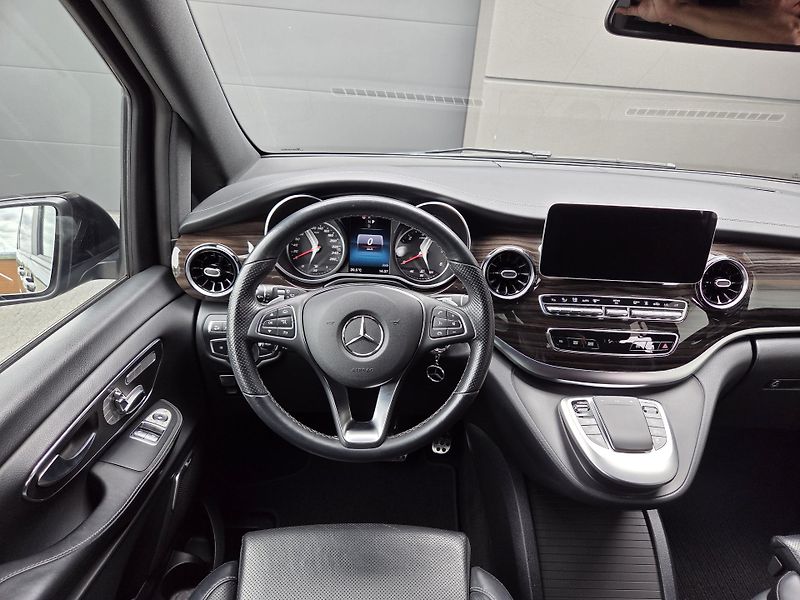 Mercedes-Benz Třídy V (2023) 300d 4M AVG AMG TOPvýbava 1m - fotka 7 z 49