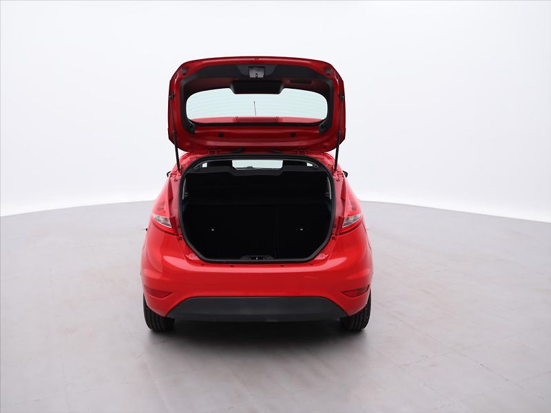 Ford Fiesta 1,2 i 44 kW CZ - fotka 9 z 26