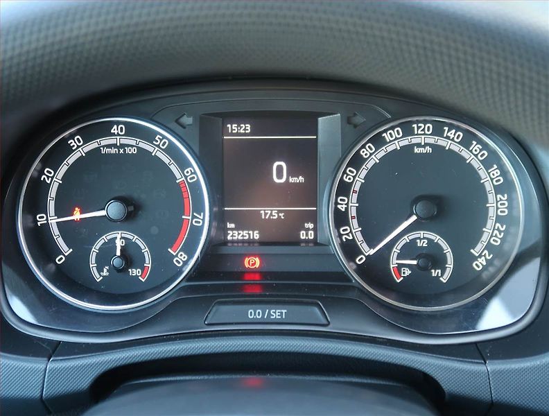 Škoda Fabia (2021) 1.0 TSI - fotka 11 z 15