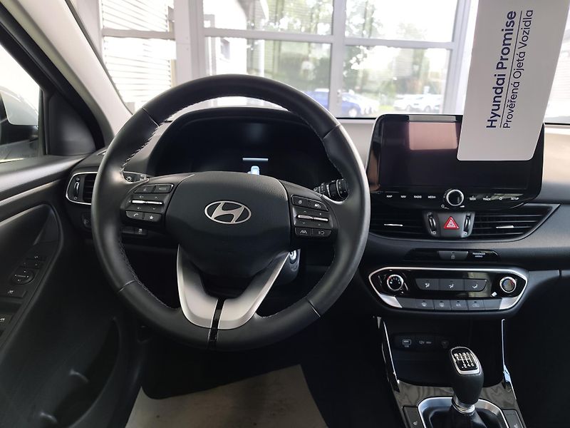 Hyundai i30 (2025) 1.5DPi 71kW Smart MT - fotka 11 z 21