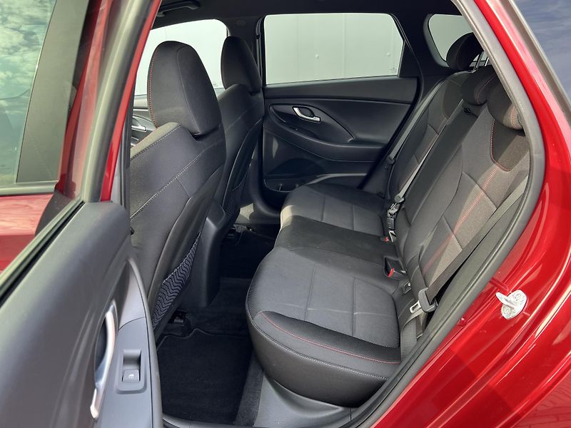 Hyundai i30 (2022) 1.0T-GDI*N-Line* - fotka 29 z 42