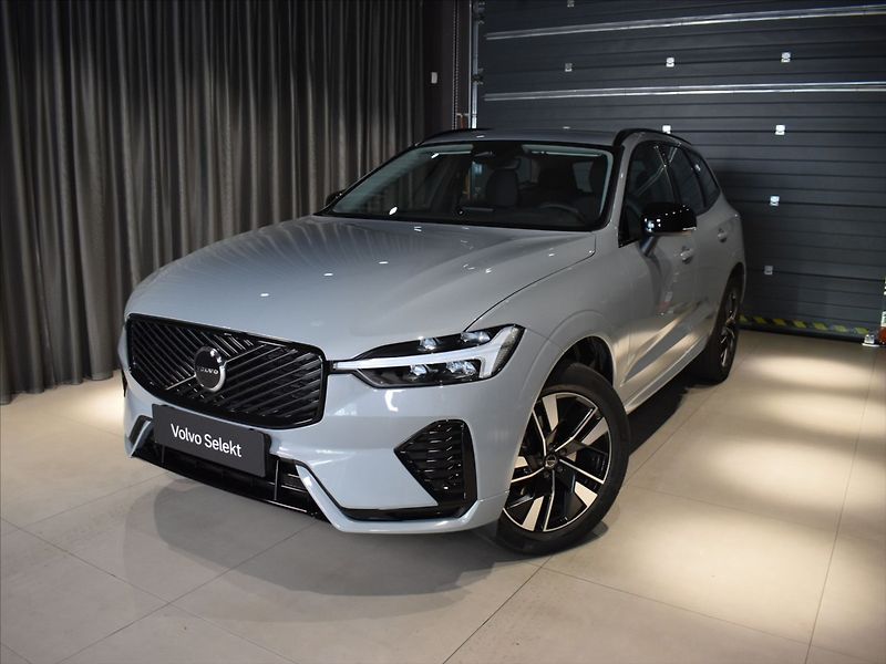 Volvo XC60 2,0 B5 AWD PLUS BLIS,Bezklíč - fotka 1 z 23