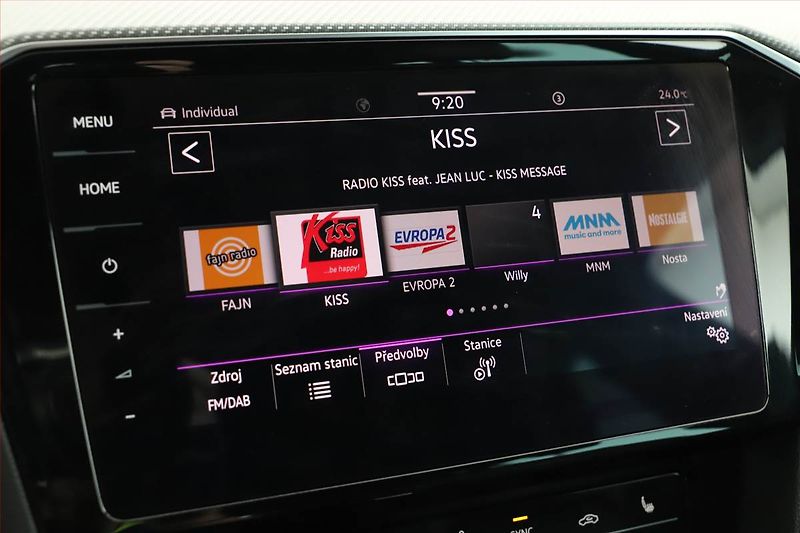 Volkswagen Passat (2021) R-Line 2.0 TDI - fotka 9 z 21