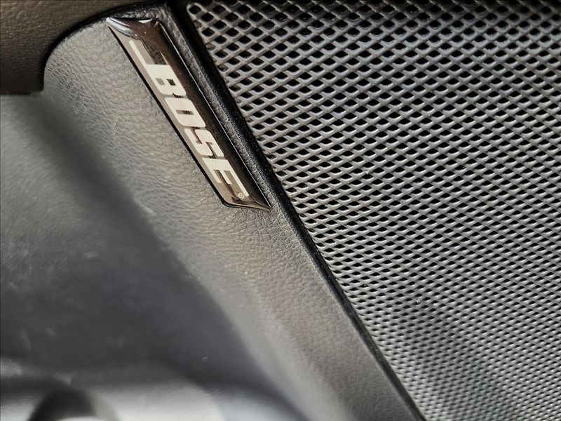 Ford Mondeo 2,0 DA,Limited,xenon,navi,výhř - fotka 37 z 50