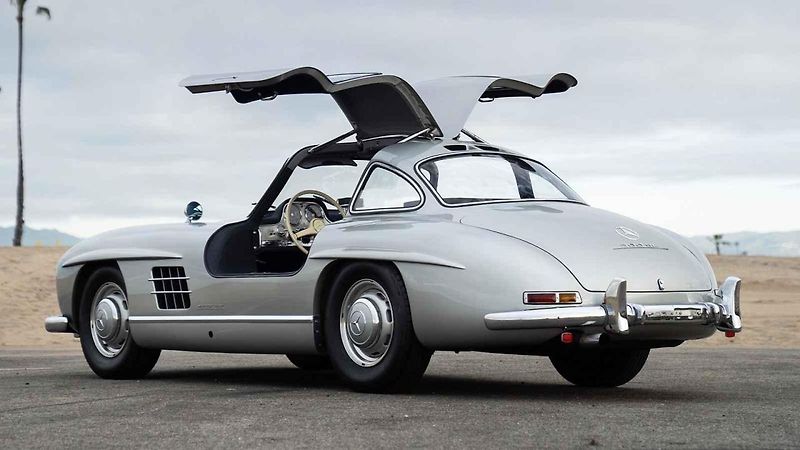 Mercedes-Benz 300SL zpěváka Adama Levine
