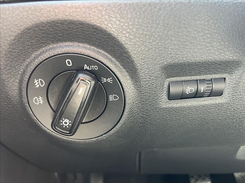 Škoda Fabia 1,2 TSi STYLE KLIMA ČR 1.M DPH - fotka 29 z 45