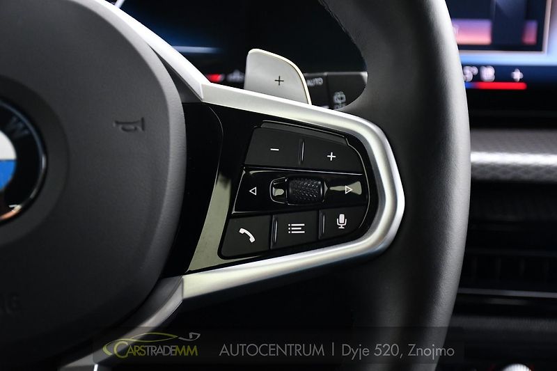 BMW Řada 3 320d xD M-SPORT PANORAMA H/K  - fotka 31 z 57