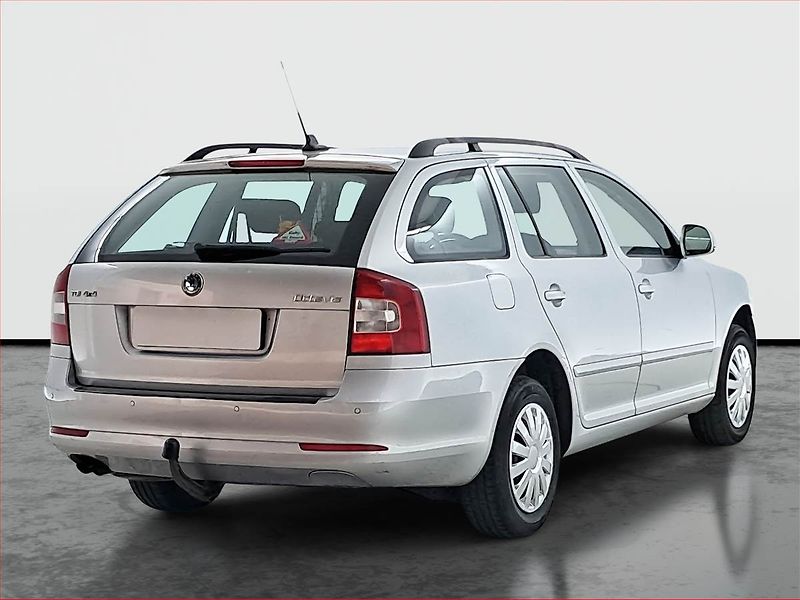 Škoda Octavia (2011) 1.6 TDI 4x4, 4X4, Tempomat - fotka 5 z 17