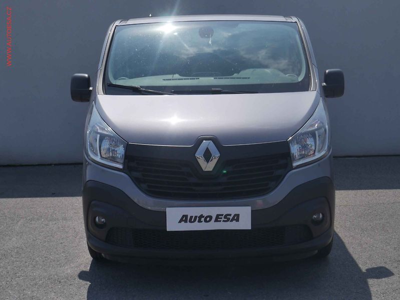 Renault Trafic (2018) 1.6dCi 6míst, AC, navi - fotka 2 z 14