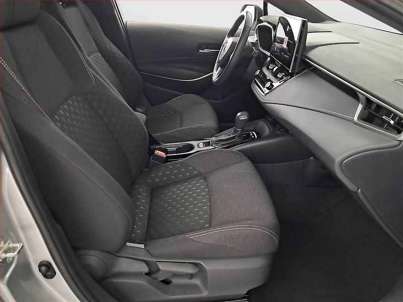 Toyota Corolla (2025) 1.8 Hybrid - fotka 9 z 18