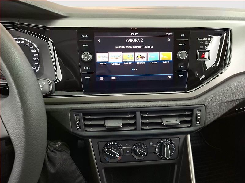 Volkswagen Polo (2018) 1.0 TSI, Park. senzory - fotka 12 z 18