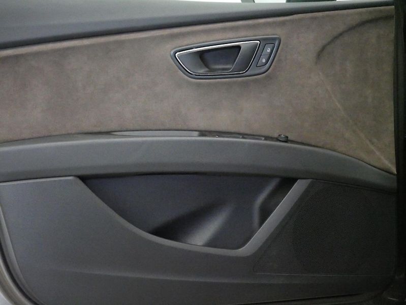 Seat Leon - fotka 12 z 28