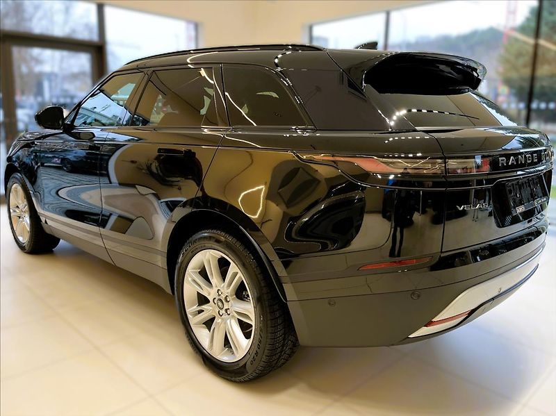 Land Rover Range Rover Velar (2026) 2,0 D200 S AWD* - fotka 3 z 30