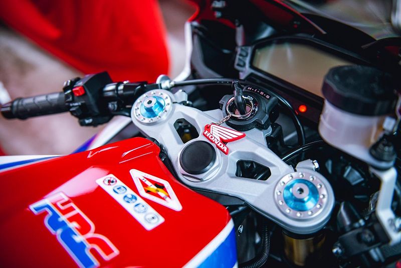 Honda CBR 1000 RR SP 1 MAJITEL  - fotka 17 z 40