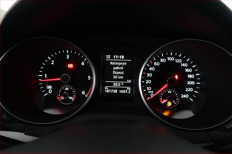Volkswagen Golf (2012) Highline 2.0 TDI, Xenony - fotka 11 z 17