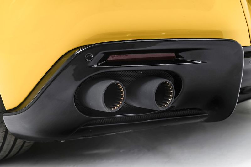 Ferrari Roma Giallo modena*krásná výbava - fotka 32 z 45