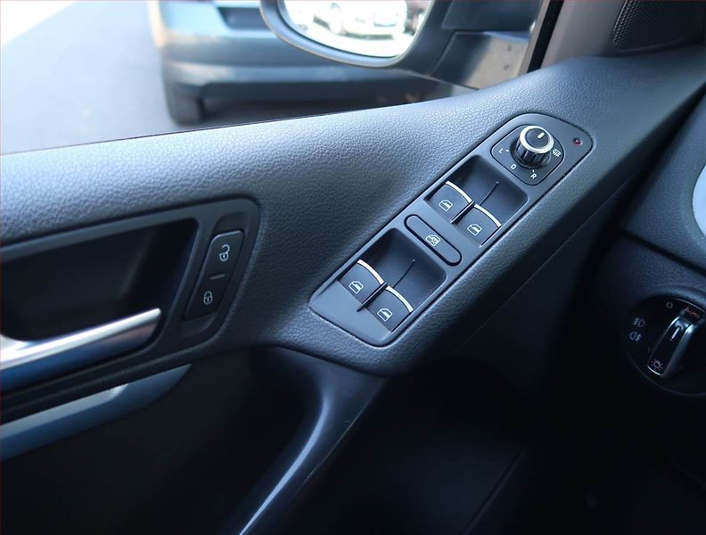 Volkswagen Tiguan (2013) 2.0 TDI, Tempomat - fotka 18 z 18