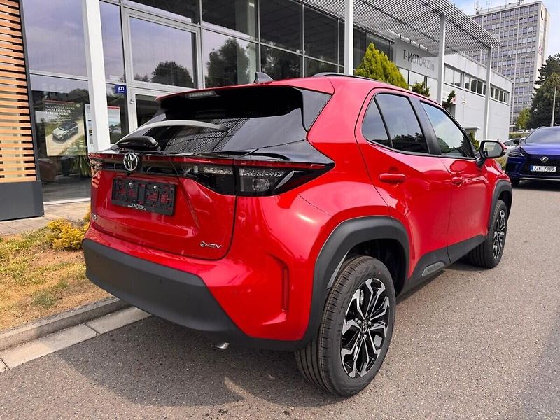 Toyota Yaris Cross 1.5 Style 4x2 - fotka 3 z 13