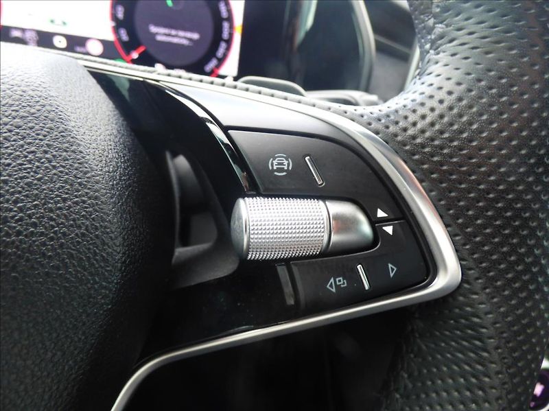 Škoda Kodiaq 2,0 TDI  SportsLine Záruka - fotka 16 z 90