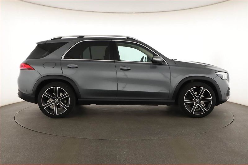 Mercedes-Benz GLE (2020) 400 d - fotka 6 z 20
