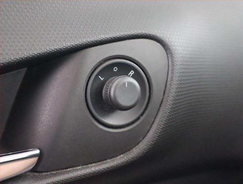 Opel Meriva (2014) 1.4 i - fotka 20 z 21